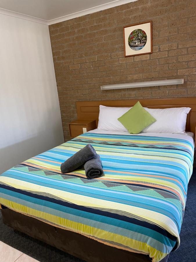 Darling Junction Motor Inn Wentworth Экстерьер фото