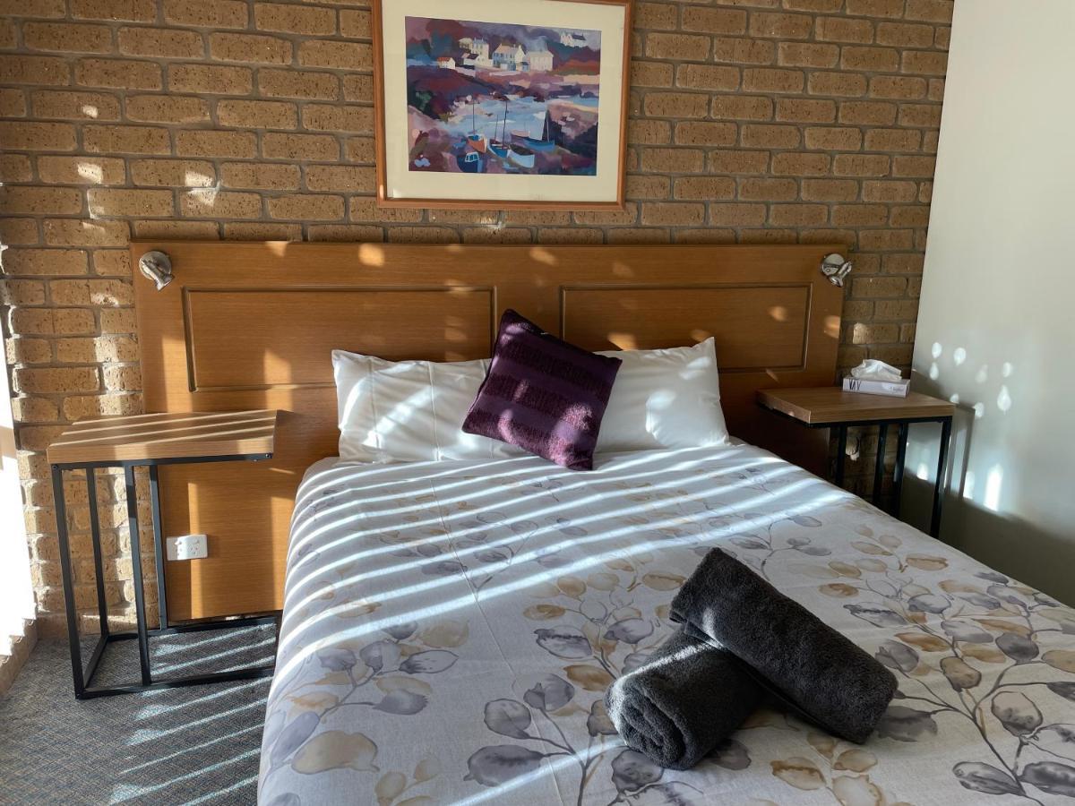 Darling Junction Motor Inn Wentworth Экстерьер фото