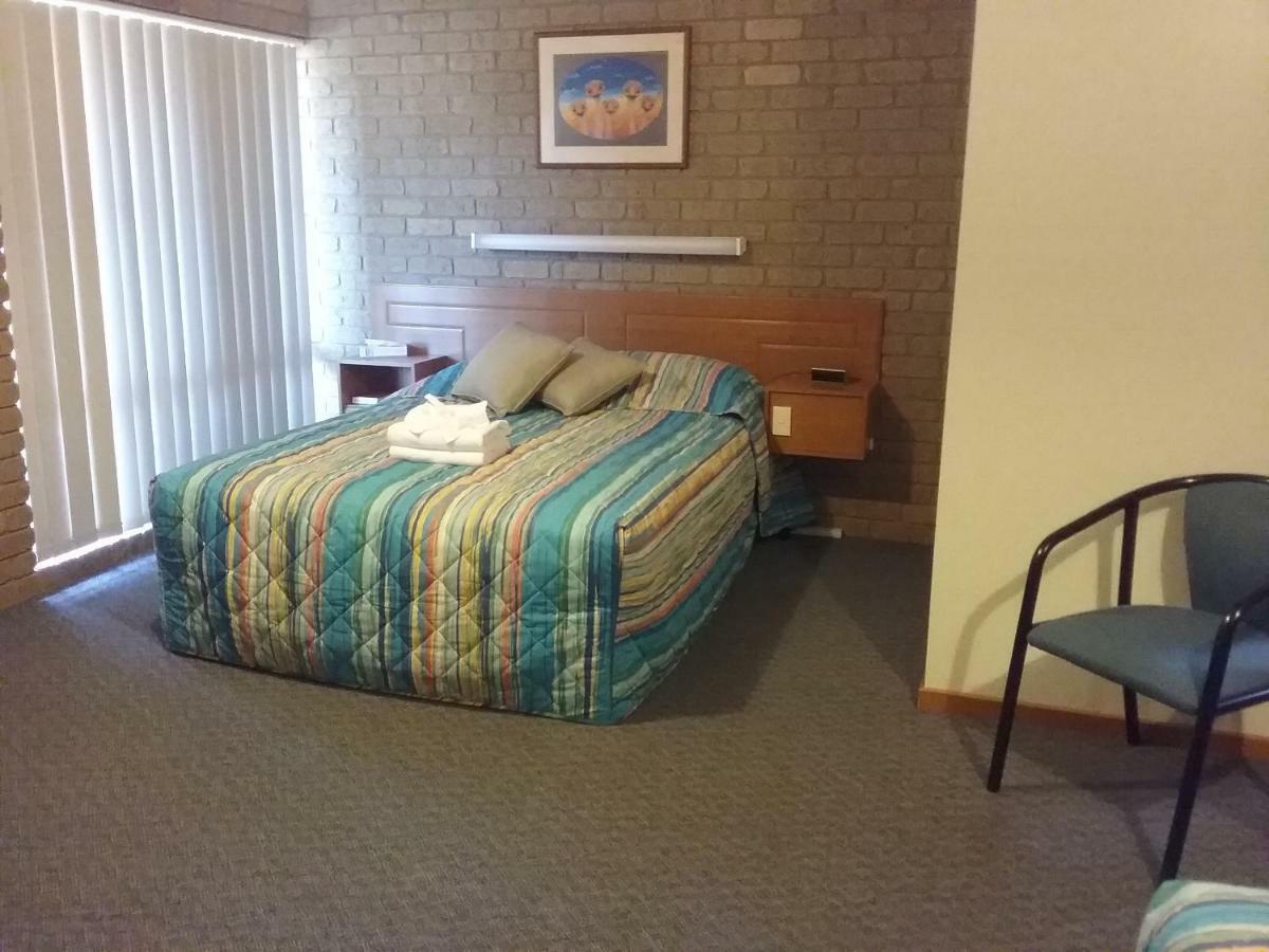 Darling Junction Motor Inn Wentworth Экстерьер фото